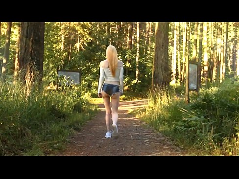 ❤️ Убавата жена полека се движи, а не голо видео Супер порно на mk.niceporn-tv.ru ️❤